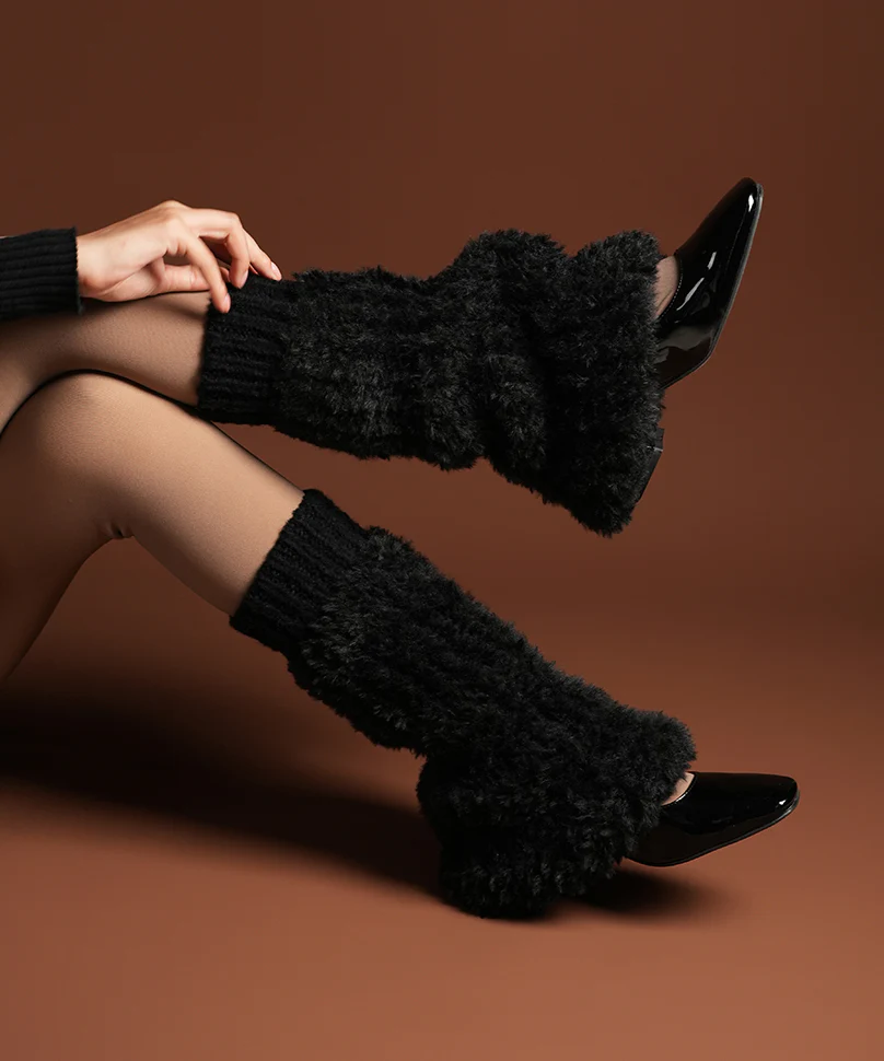 Banded Plush Ribbed Leg Warmer - Black - Image 3
