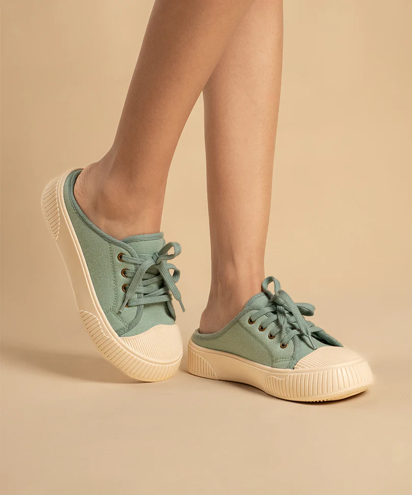 Elves Light Blue - Image 2