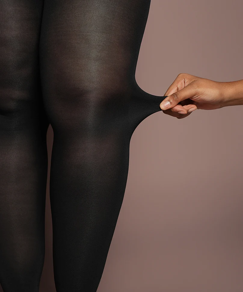 Noire Stockings (Plus) - Image 4
