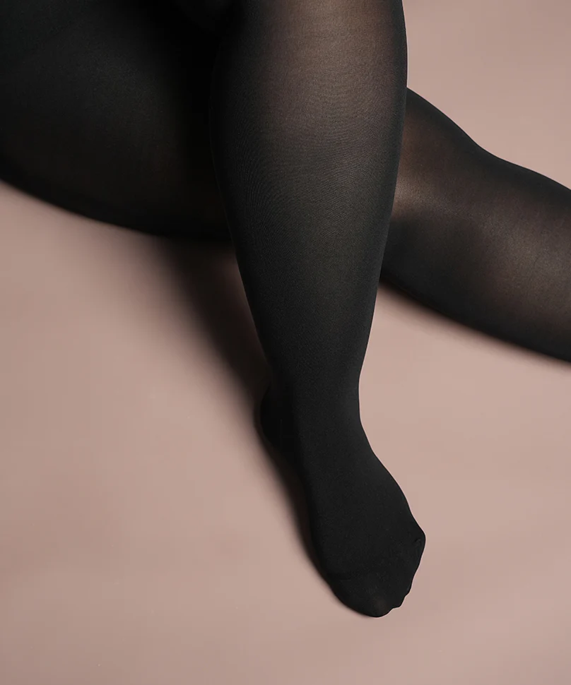 Noire Stockings (Plus) - Image 6