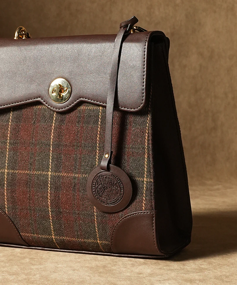 Peggy Tweed - Image 2