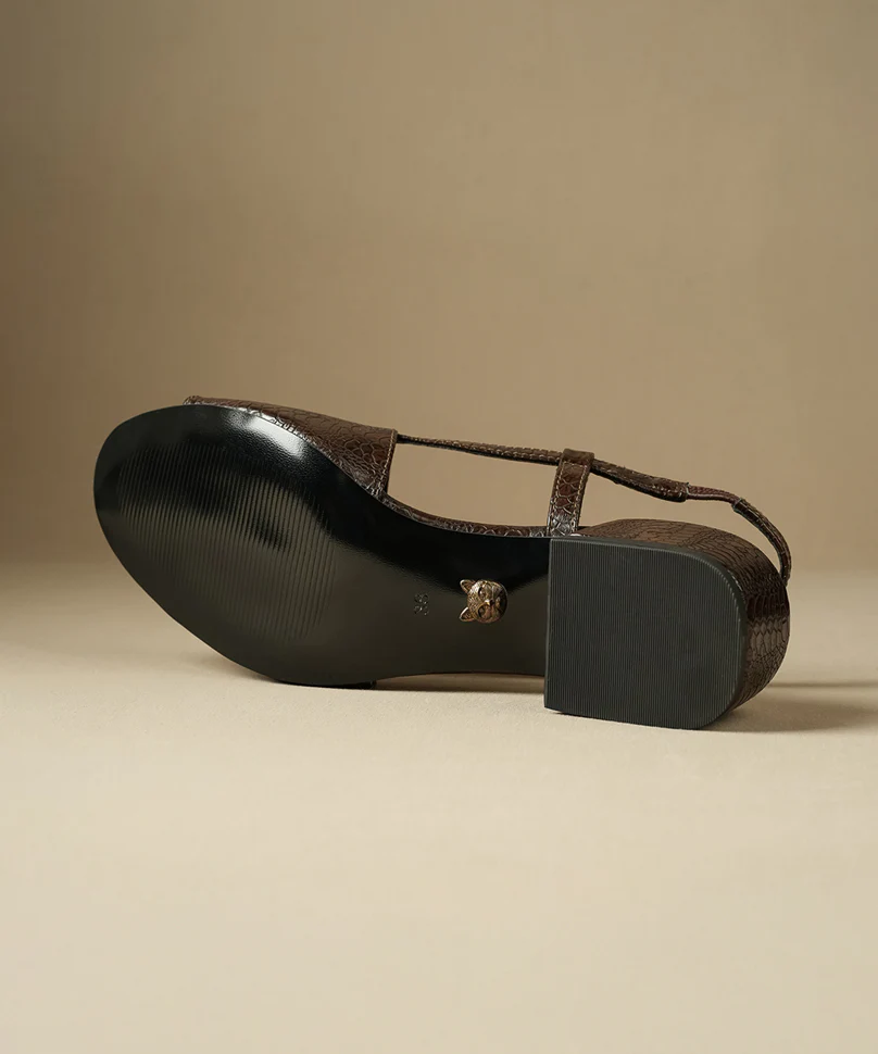 Pugs Brown - Image 6