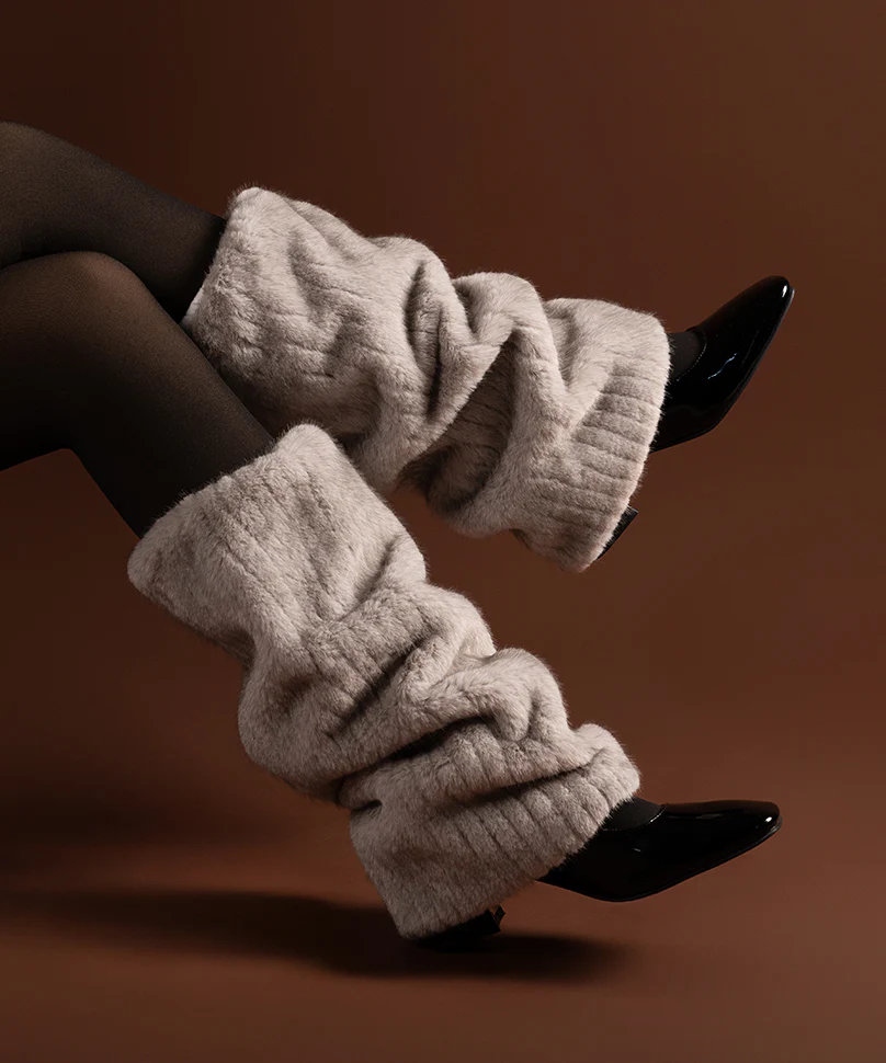 Ribbed Fur Leg Warmer - Light Grey - Image 3