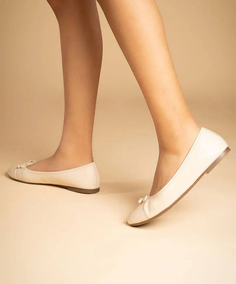 Swans White - Image 4
