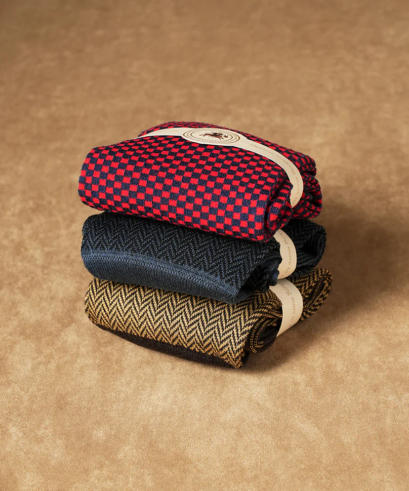 Variety box of 3 Siete - Image 4
